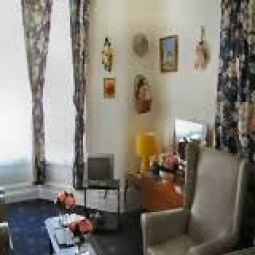 Gladwyn Holiday Flats